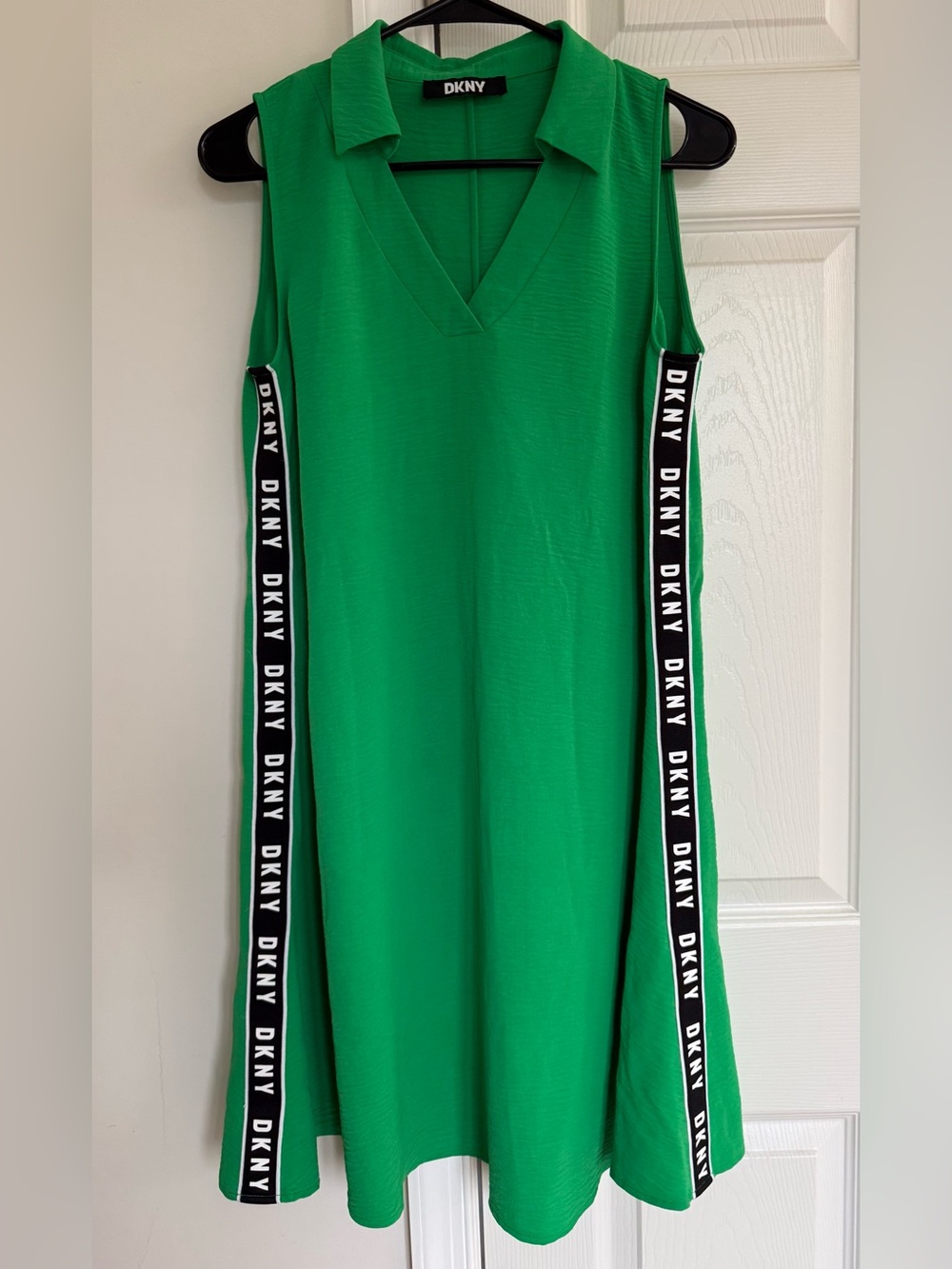 DKNY Green Sleeveless V-Neck Dress with Black Logo Trim size 6